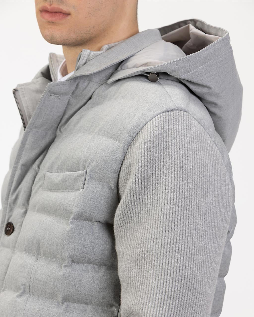 MOŠKA PREŠITA JAKNA S KAPUCO 10-451