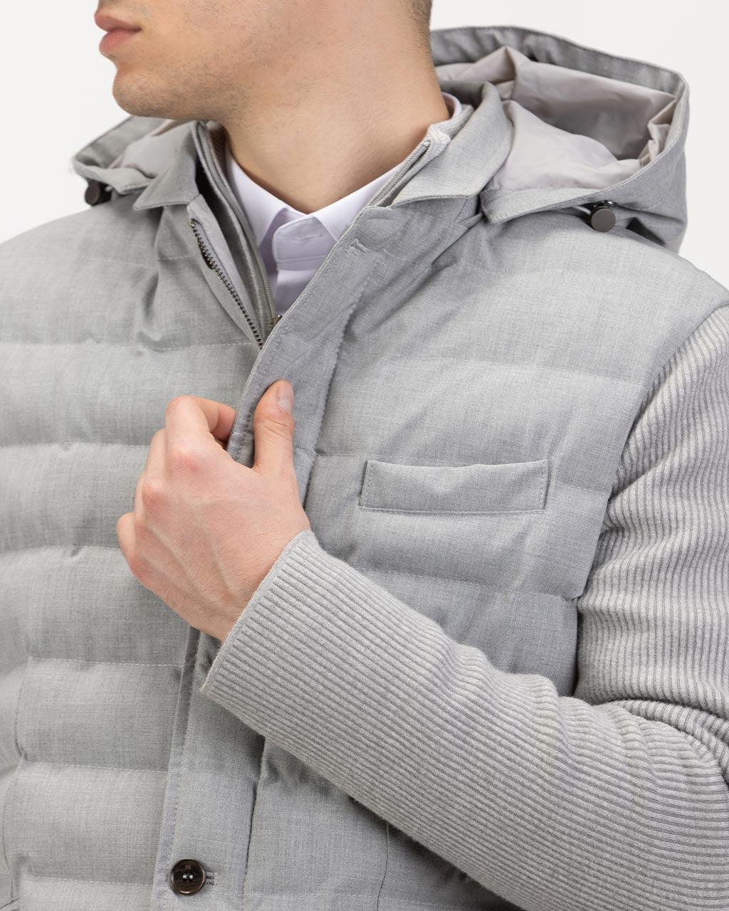 MOŠKA PREŠITA JAKNA S KAPUCO 10-451