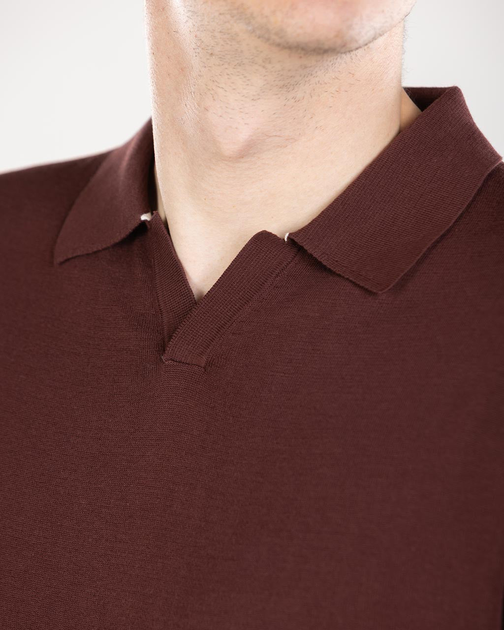 POLO MAJICA Z V IZREZOM 92-93
