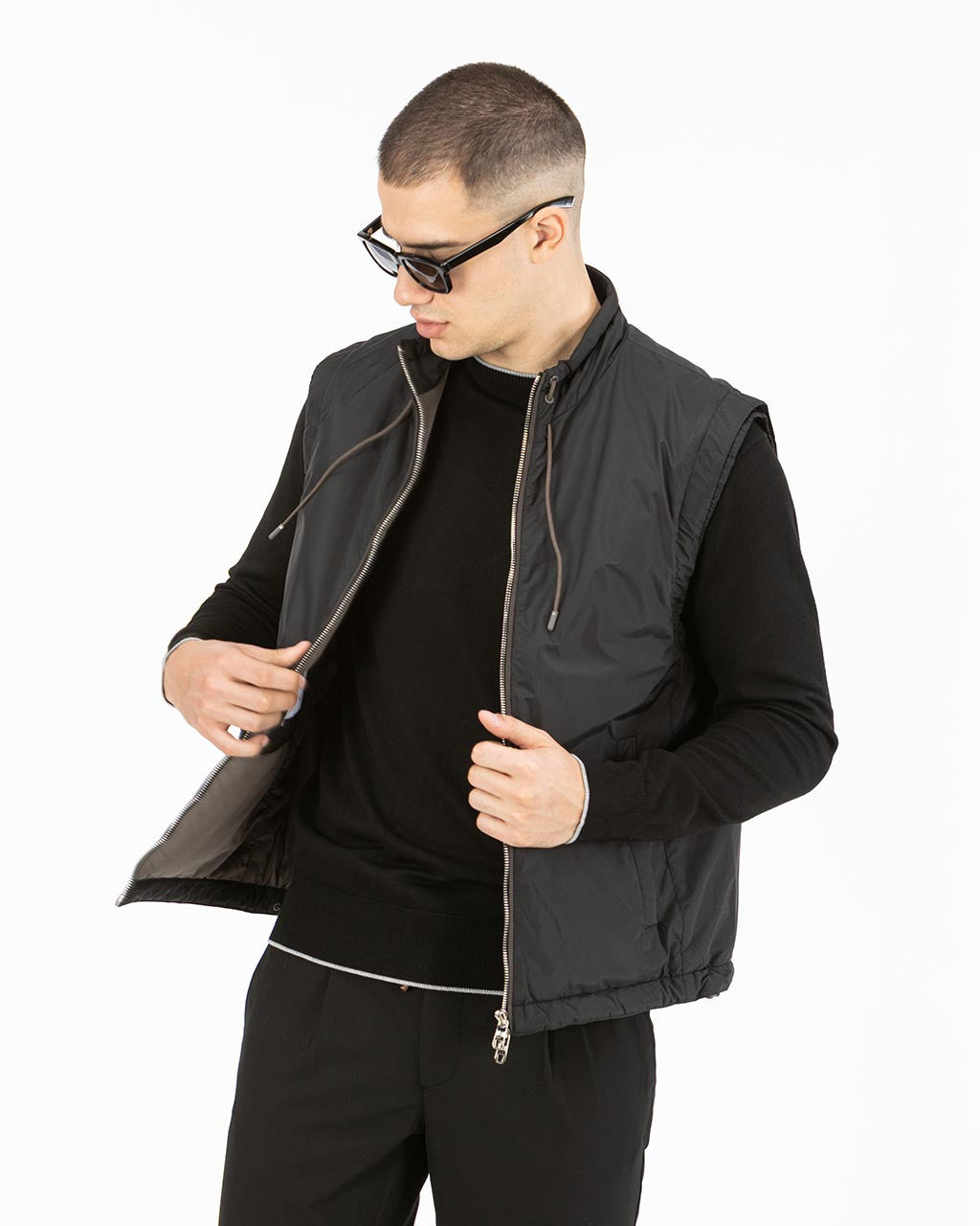 MOŠKI BREZROKAVNIK Z ZADRGO 49-42