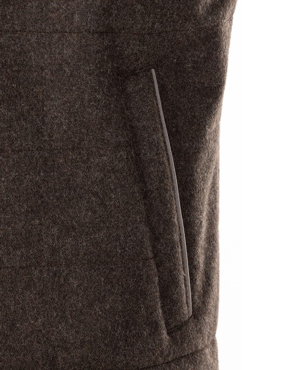 VOLNEN MOŠKI BREZROKAVNIK Z ZADRGO 50-21