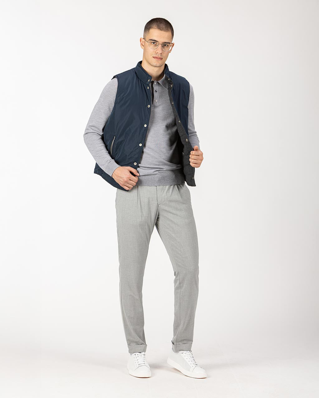 OBOJESTRANSKI MOŠKI BREZROKAVNIK Z GUMBI 50-31