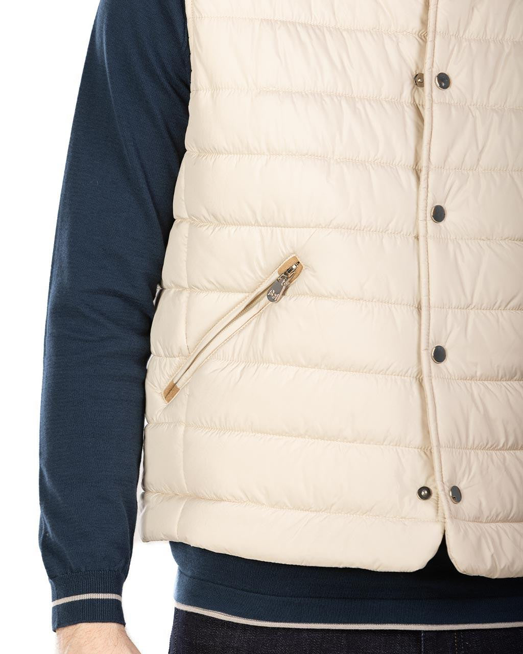 MOŠKI BREZROKAVNIK Z GUMBI 50-51