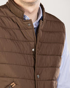 MOŠKI BREZROKAVNIK Z GUMBI 50-51